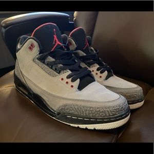 Air Jordan 3 (2011 Stealth)
